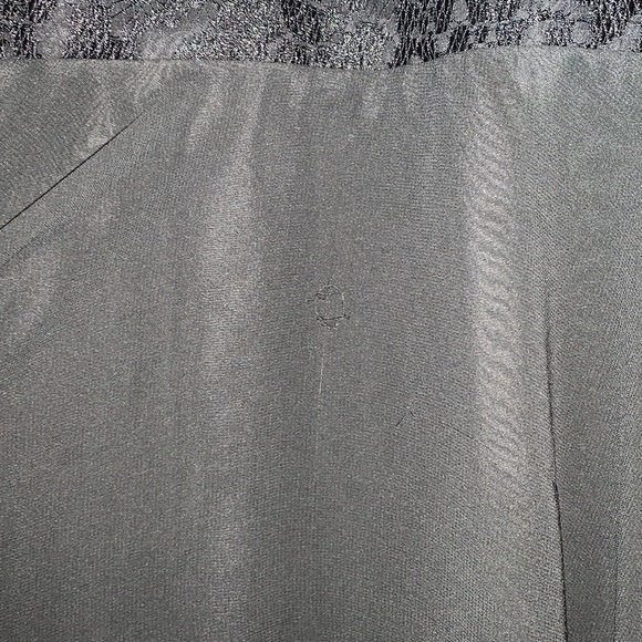 Short black formal dress - Picture 3 of 4